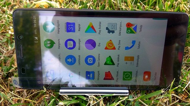 Vernee Thor E kijelző